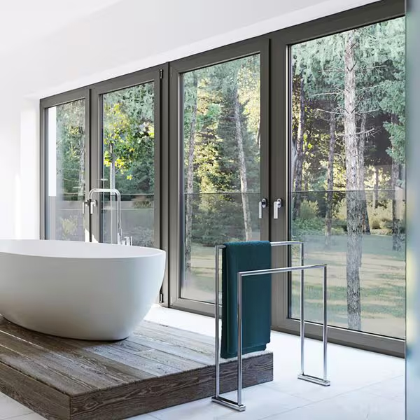 Schüco Fenster und Terrassentür LivIng 82 mit großen Glasflächen